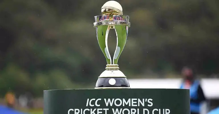 নারী বিশ্বকাপের ট্রপি